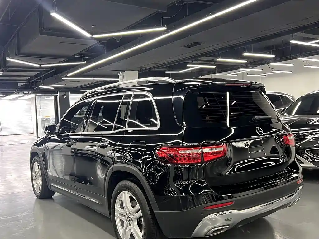 Mercedes-Benz GLB — миниатюра 6
