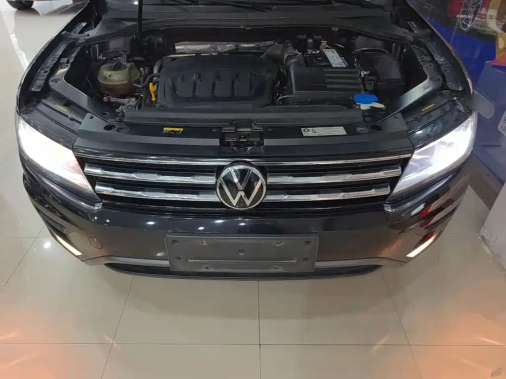 Volkswagen Tiguan L — миниатюра 20