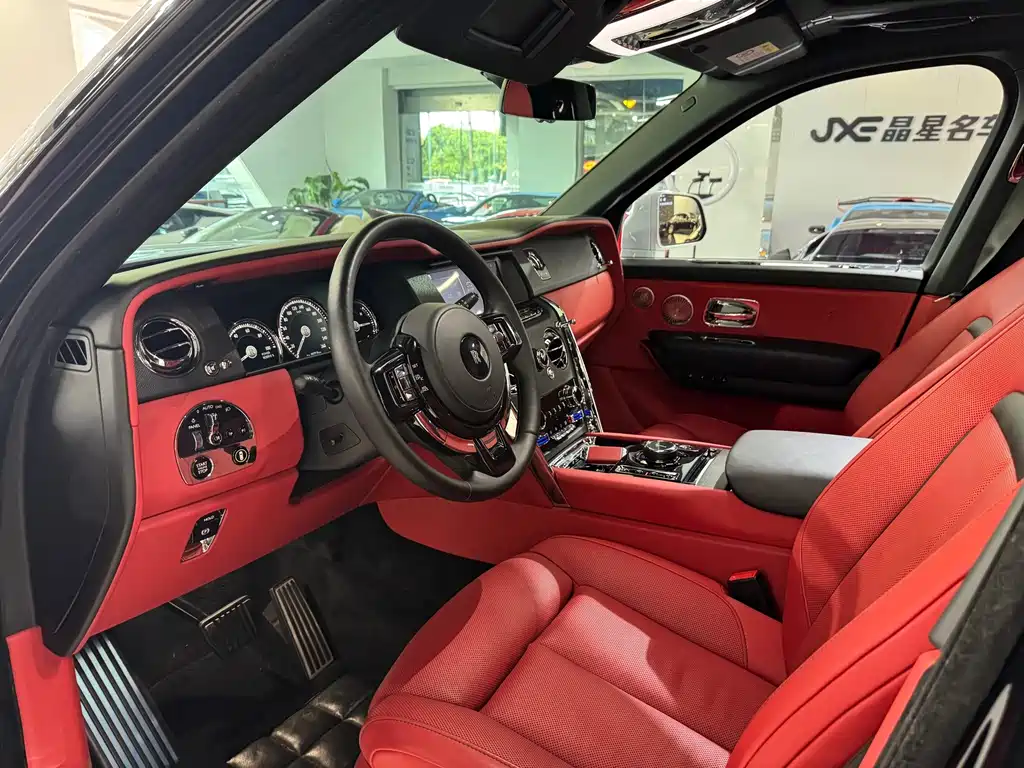 Rolls-Royce Cullinan — миниатюра 4