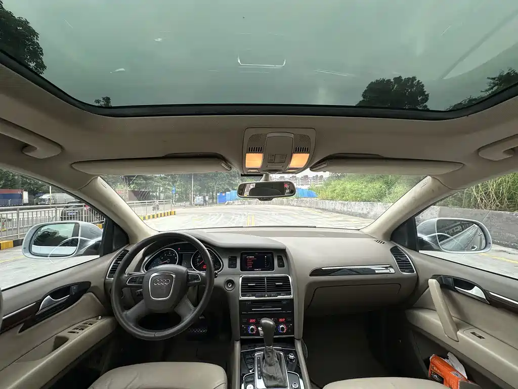 Audi Q7 — миниатюра 5