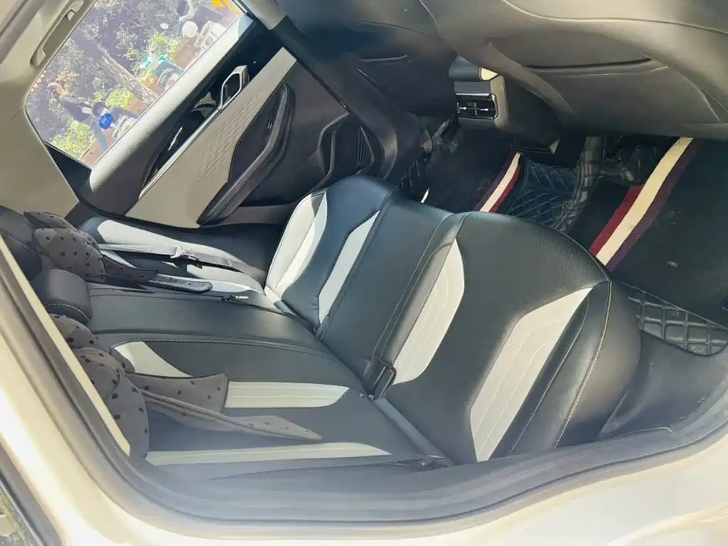 Geely Binyue — миниатюра 14