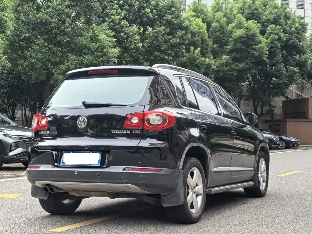 Volkswagen Tiguan — миниатюра 3