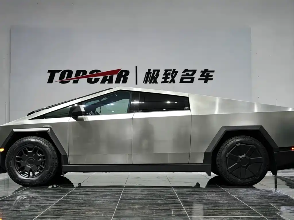 Tesla Cybertruck 2025 Electric