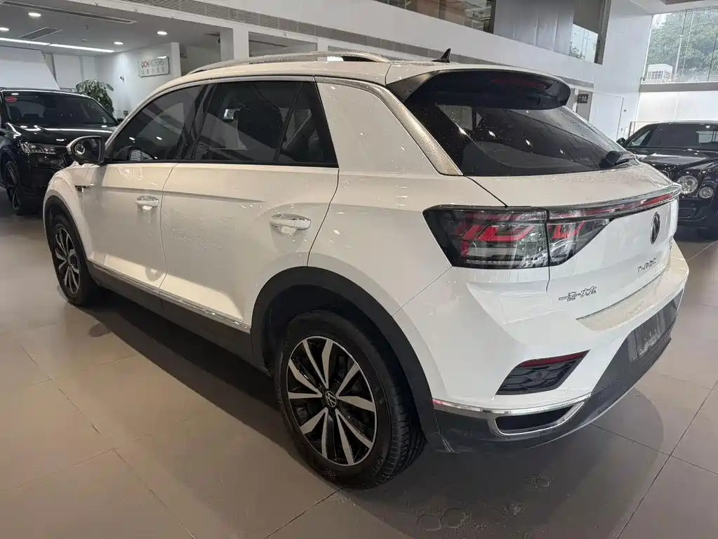 Volkswagen T-Roc — миниатюра 6