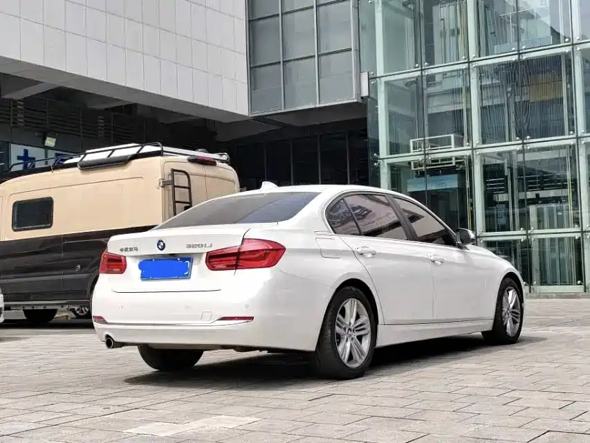 BMW 3 Series — миниатюра 6