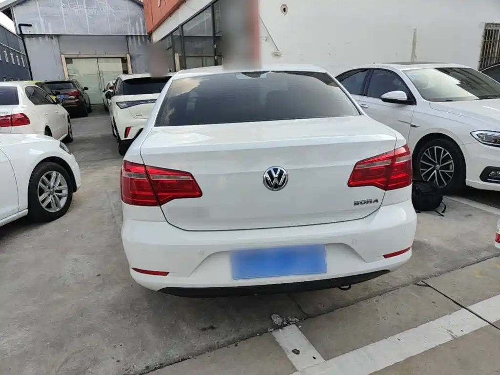 Volkswagen Bora — миниатюра 6