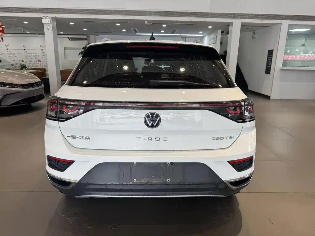 Volkswagen T-Roc — миниатюра 5