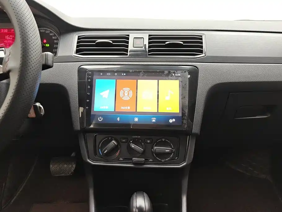Volkswagen Santana — миниатюра 13