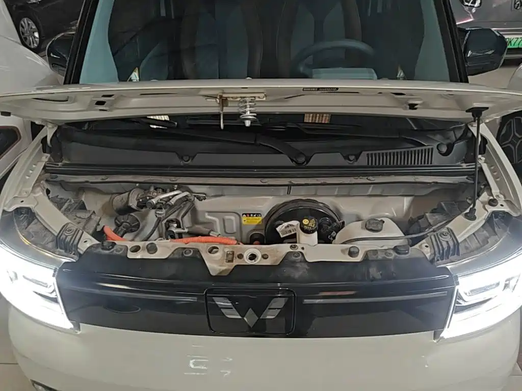 Wuling MINIEV — миниатюра 20