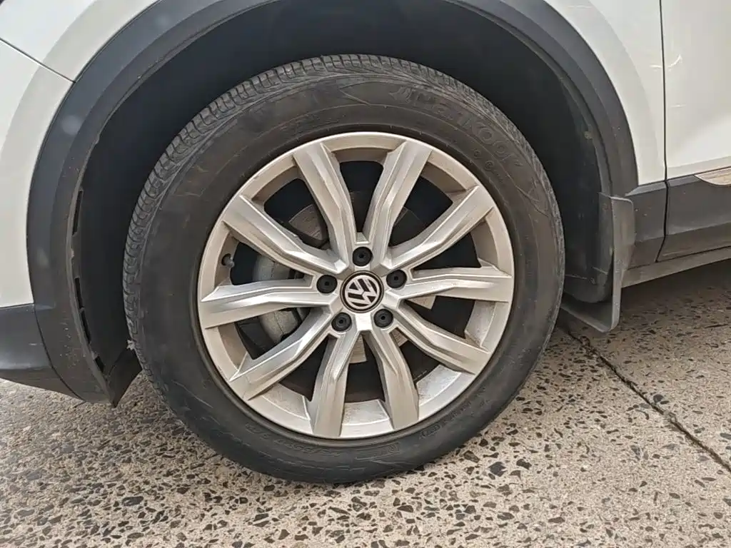 Volkswagen T-Roc — миниатюра 23
