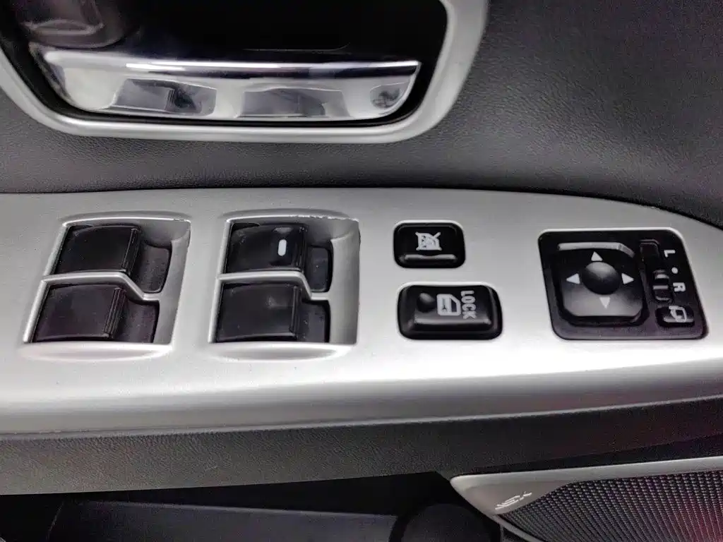 Mitsubishi ASX — миниатюра 9