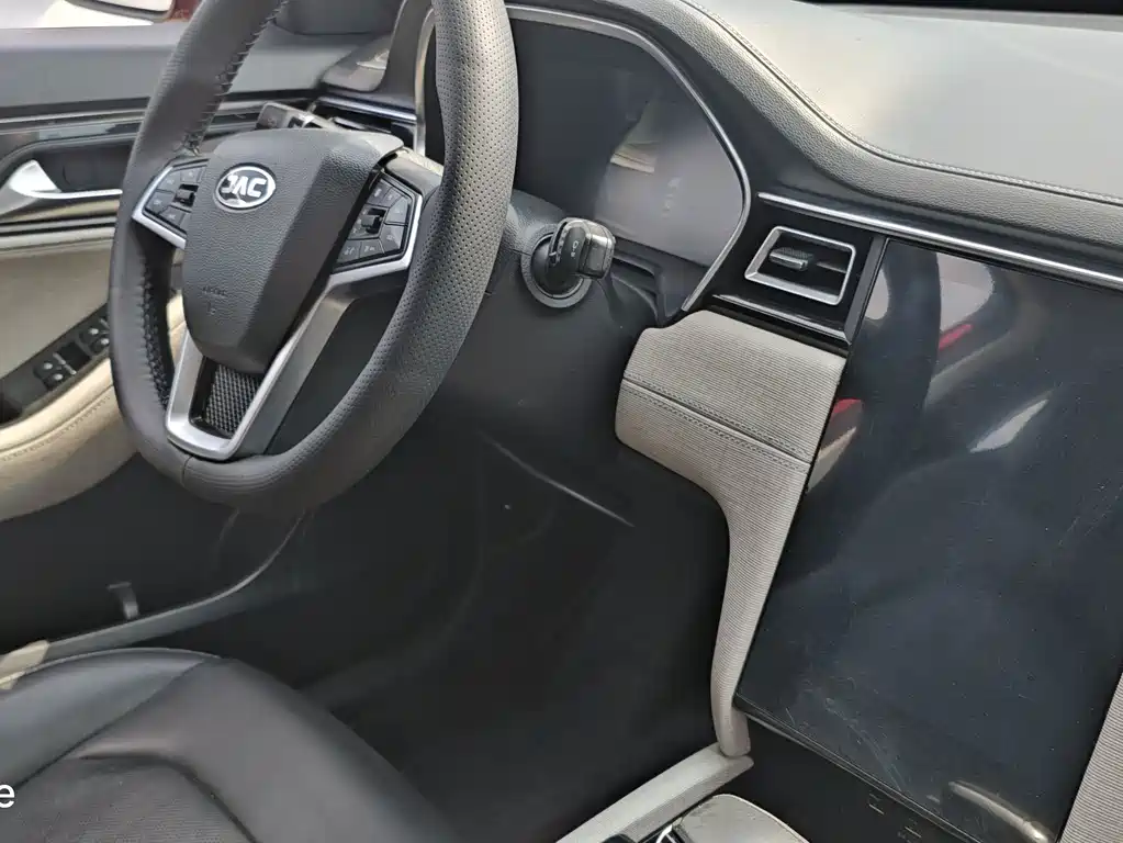 JAC A5 — миниатюра 10