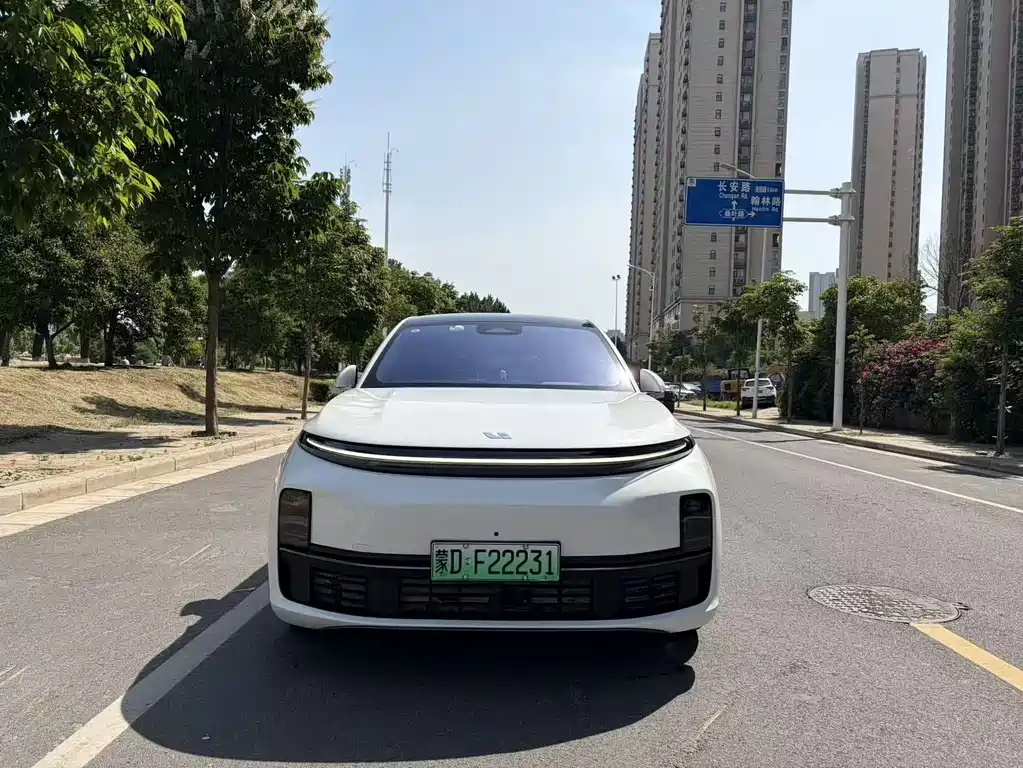 Li Auto Li L7 2024