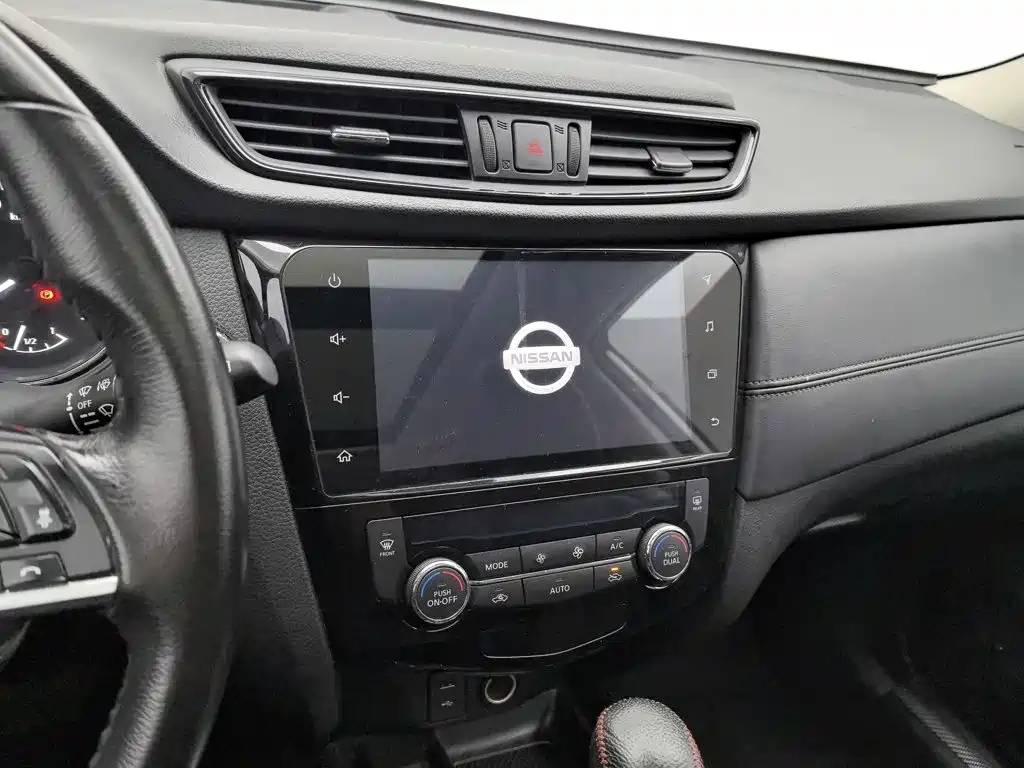 Nissan X-Trail — миниатюра 12