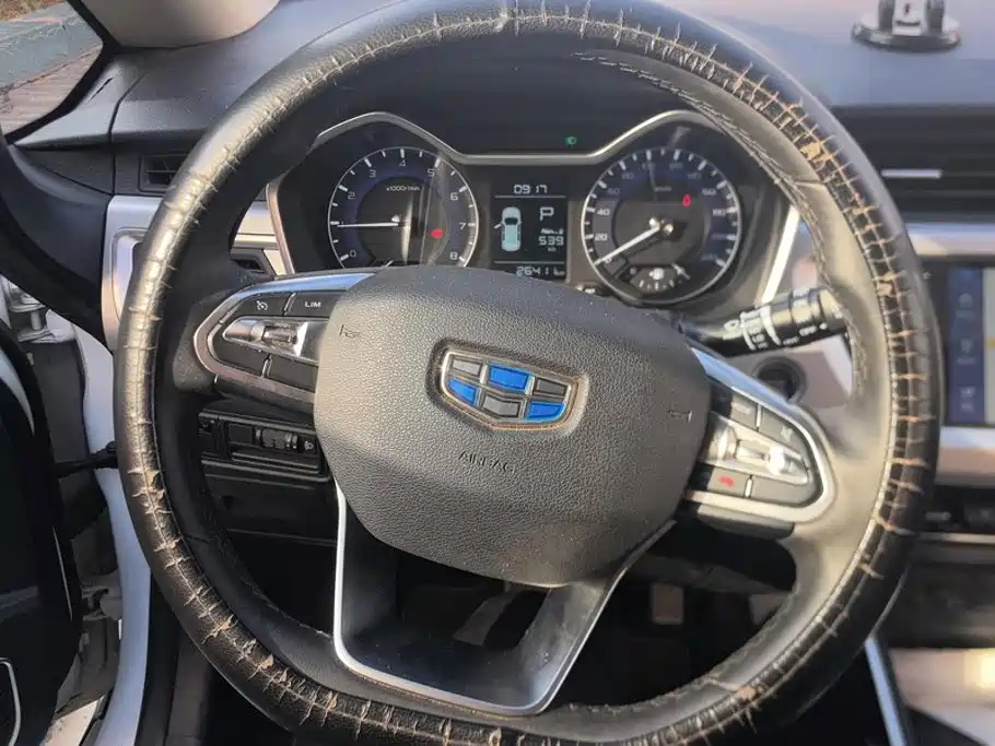 Geely Vision X3 — миниатюра 15