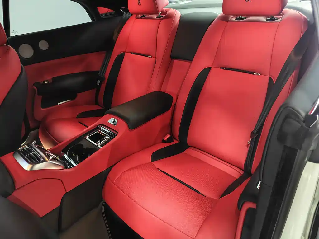 Rolls-Royce Wraith — миниатюра 7
