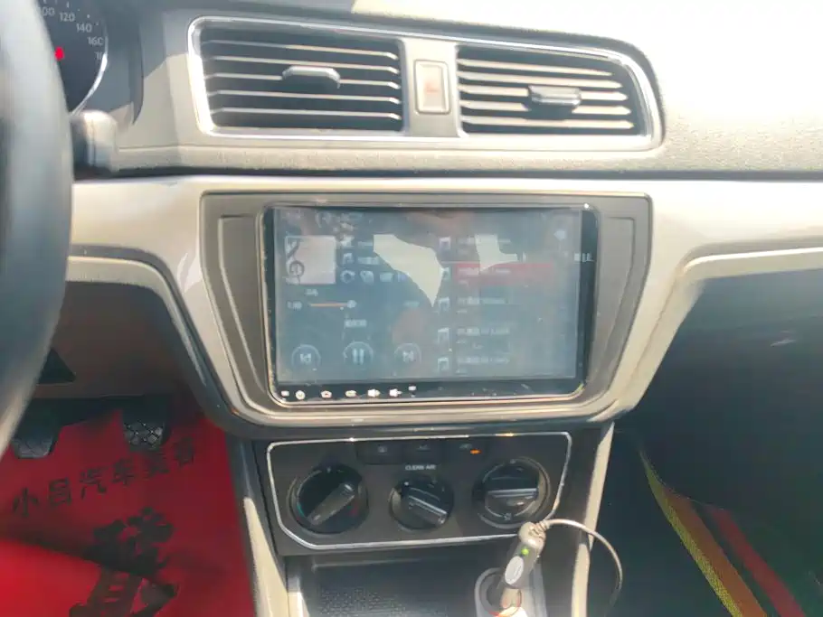 Volkswagen Lavida — миниатюра 13