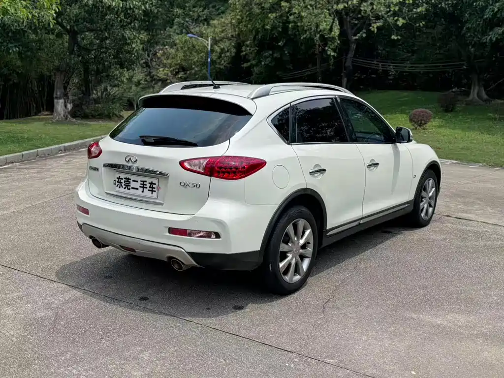 Infiniti QX50 — миниатюра 16