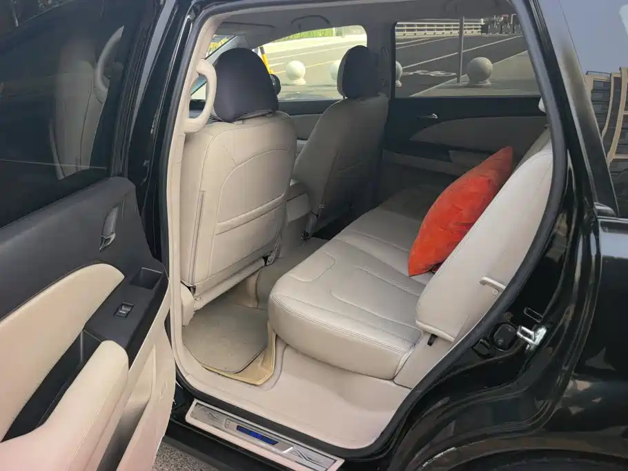 BYD e6 — миниатюра 11