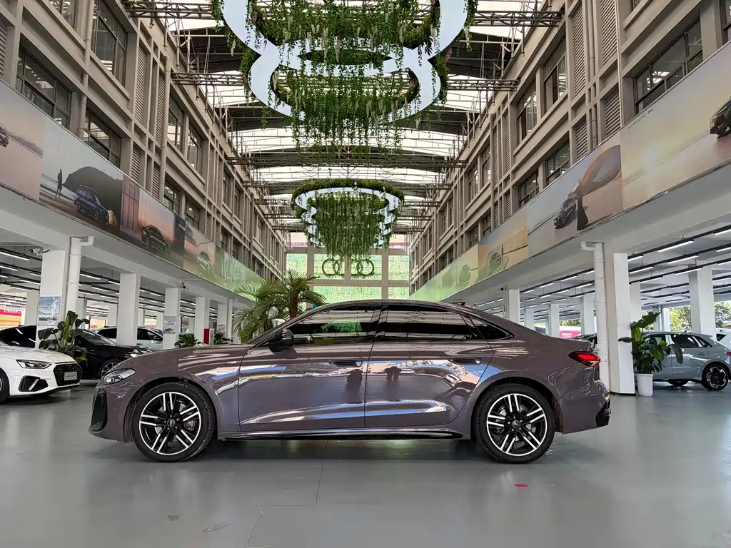 Audi A5L 2.0T Sport Edition Plus, фото 2