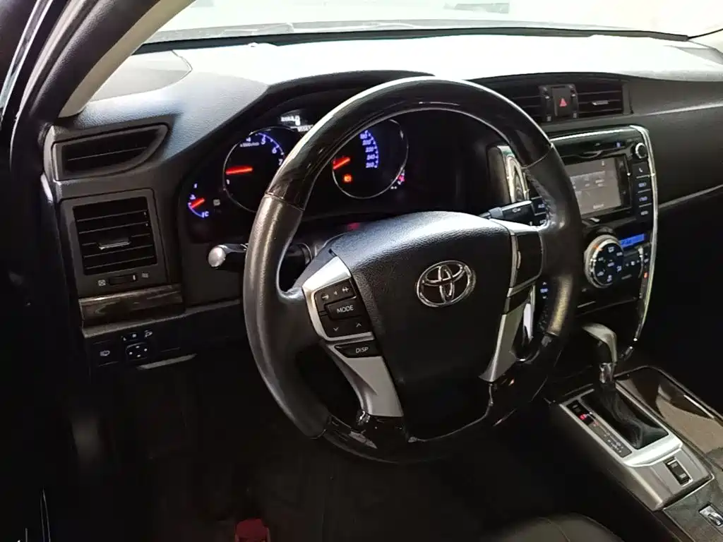 Toyota Reiz — миниатюра 11