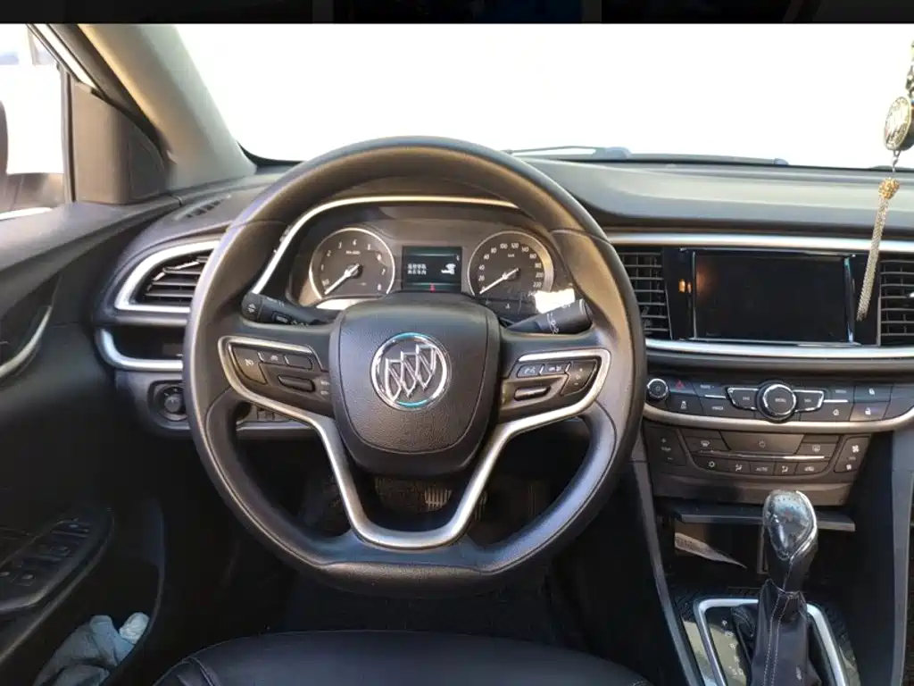 Buick Excelle — миниатюра 15