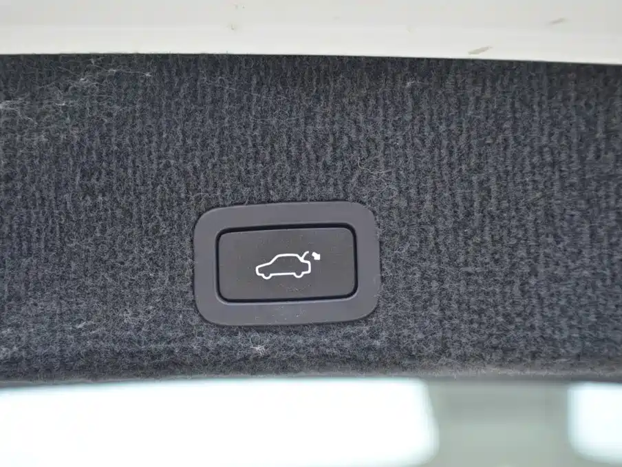 Volvo XC60 (Import) — миниатюра 14