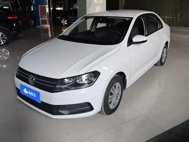 VOLKSWAGEN SANTANA 2021
