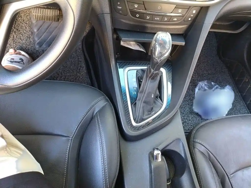 Buick Excelle — миниатюра 7