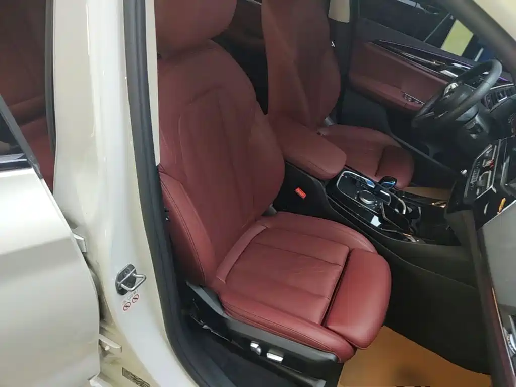 BMW iX3 — миниатюра 25