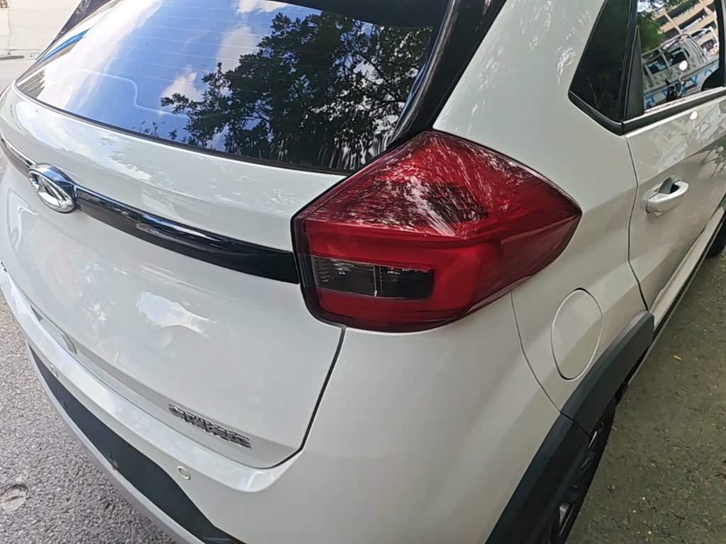 CHERY Tiggo 3x 1.5 л 2024 г. Белый, пробег 13700 км