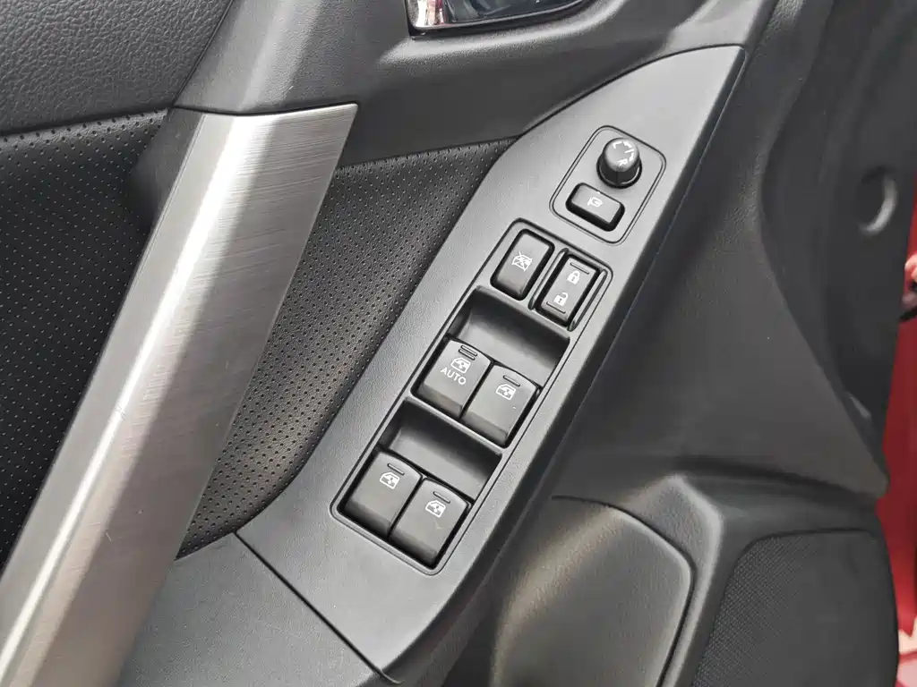 Subaru Forester 2.5i Auto Premium Edition, фото 15