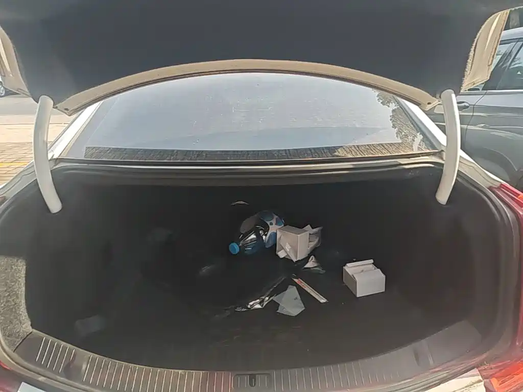 Cadillac XTS — миниатюра 19