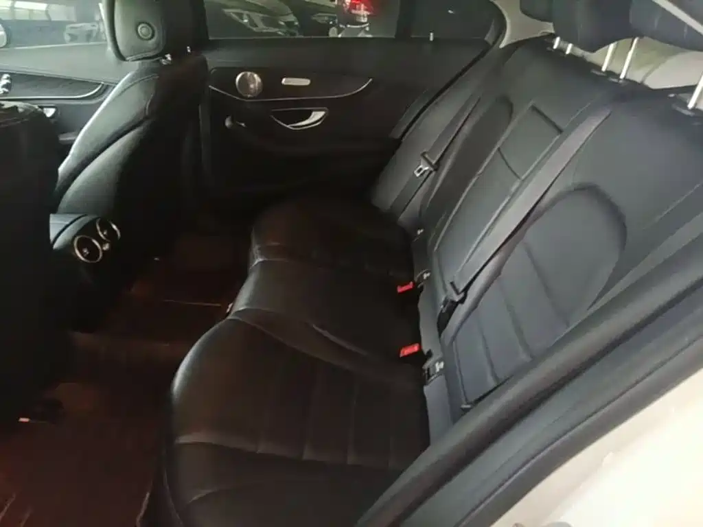 Mercedes-Benz C-Class — миниатюра 17