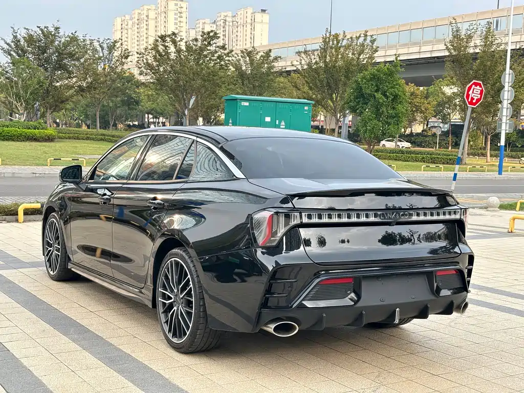 Lynk & Co 03 — миниатюра 6
