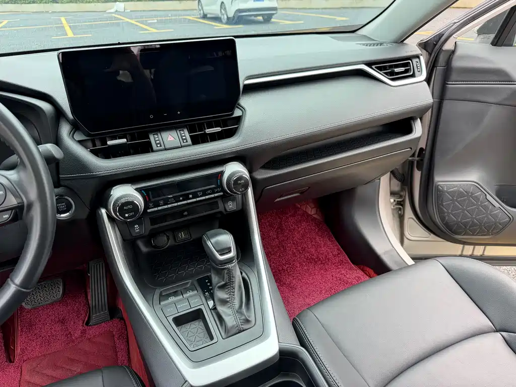 Toyota Wildlander — миниатюра 18