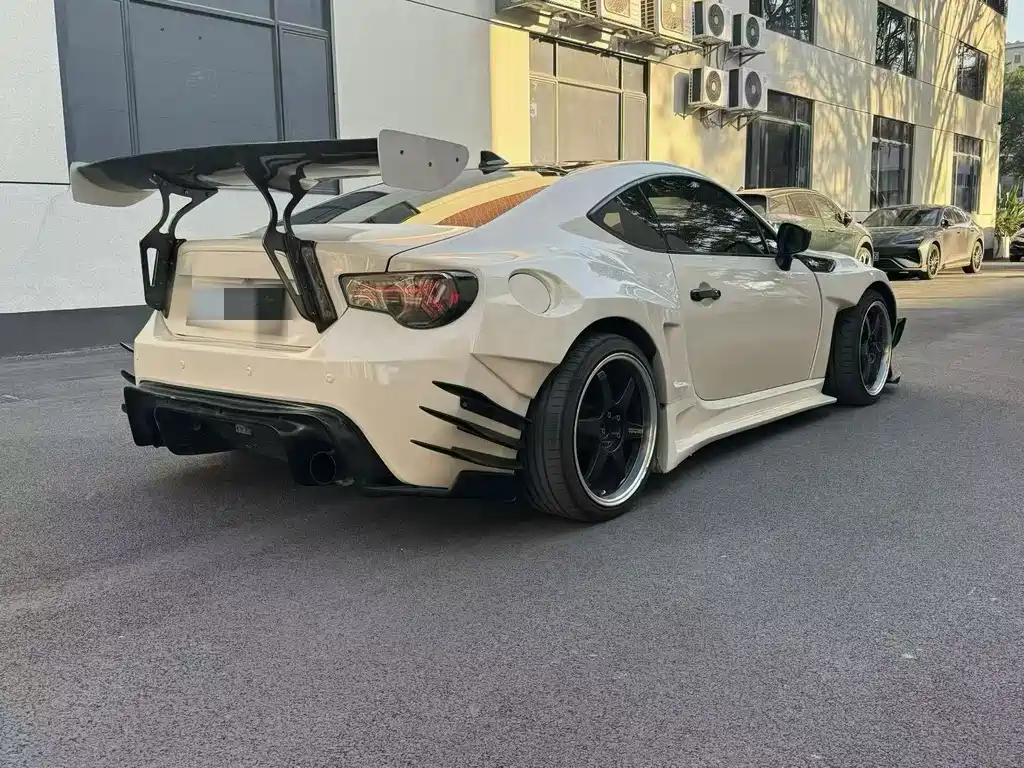 TOYOTA 86