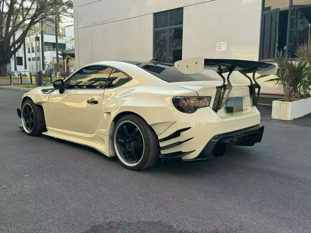TOYOTA 86