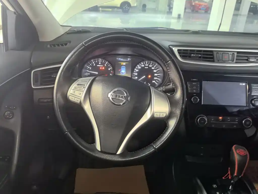 Nissan Qashqai — миниатюра 11
