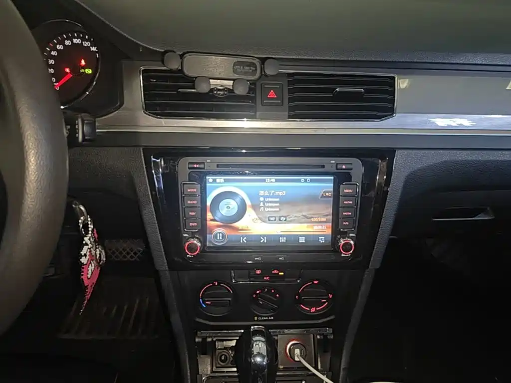 Volkswagen Bora — миниатюра 13