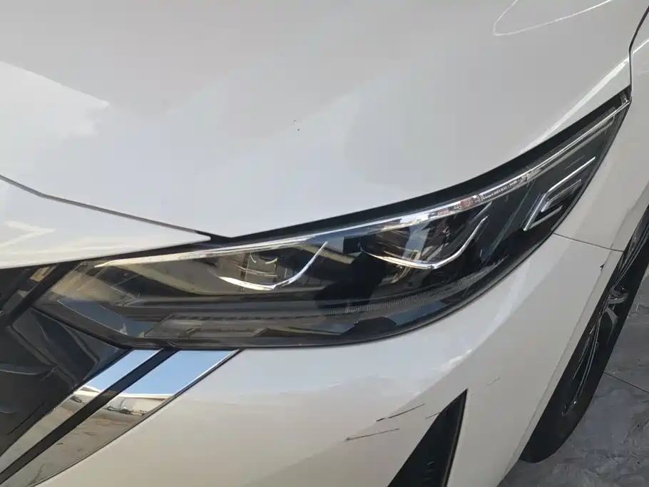 Nissan Sylphy — миниатюра 5