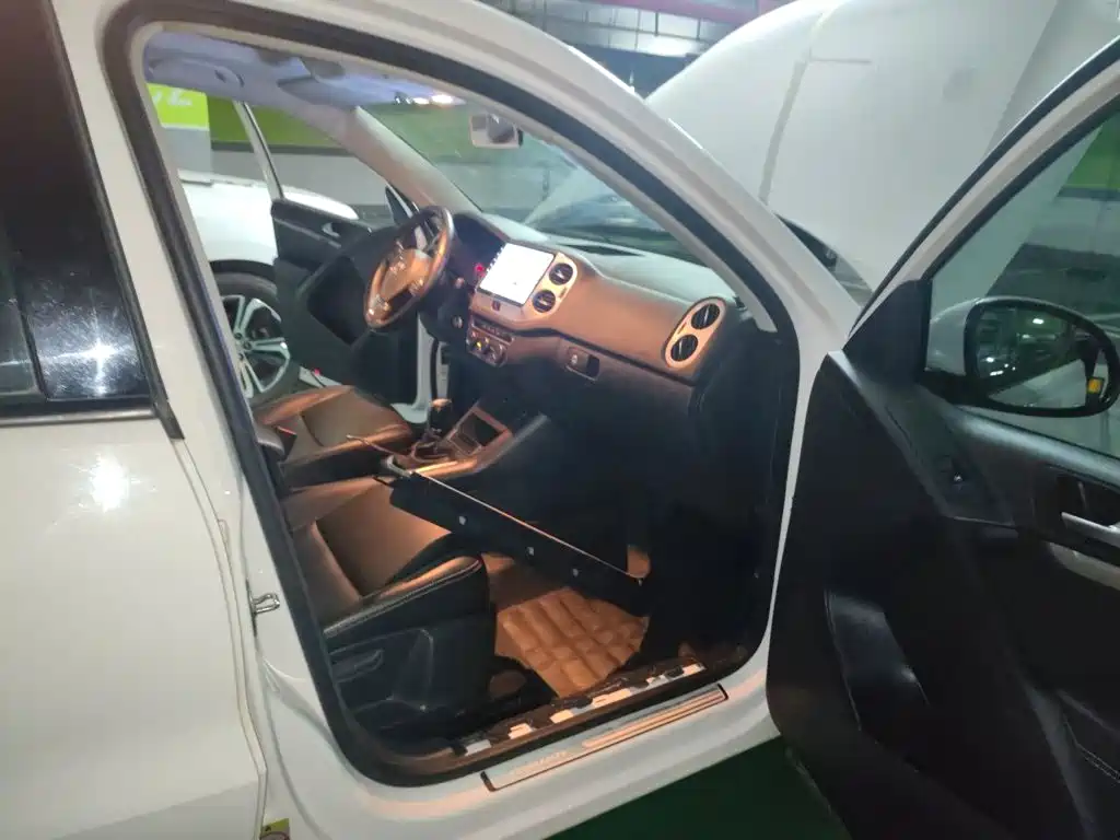 Volkswagen Tiguan — миниатюра 20