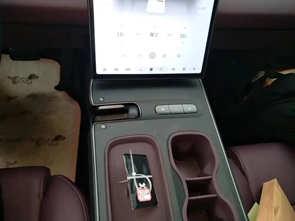 NIO ET5T — миниатюра 14