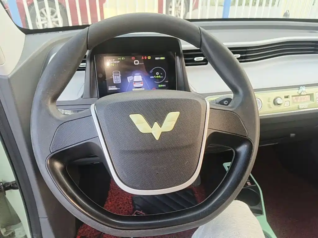 Wuling MINIEV — миниатюра 11