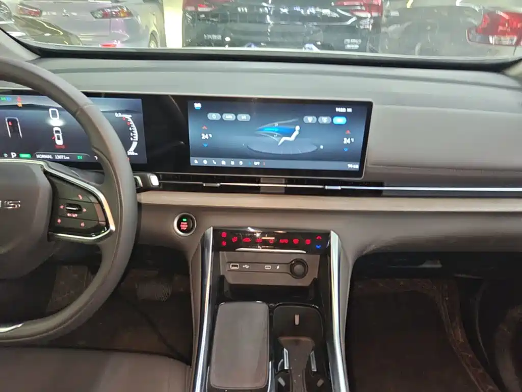 MAXUS G50 PHEV — миниатюра 13