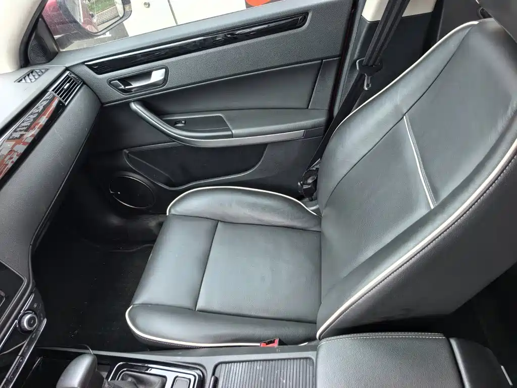 Qoros Qoros 3 — миниатюра 11
