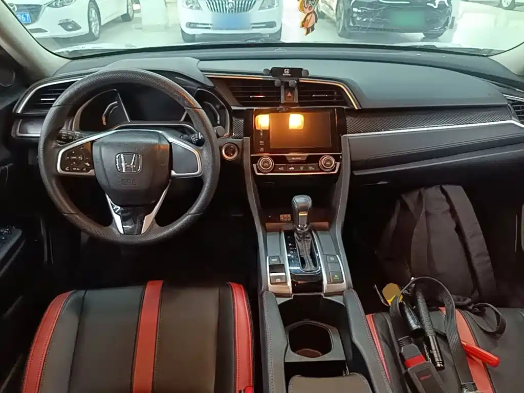 Honda Civic — миниатюра 10