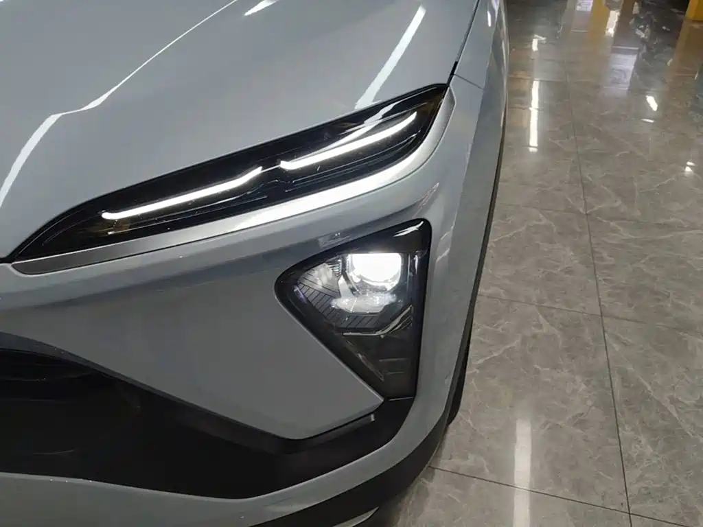 NIO ES6 — миниатюра 24