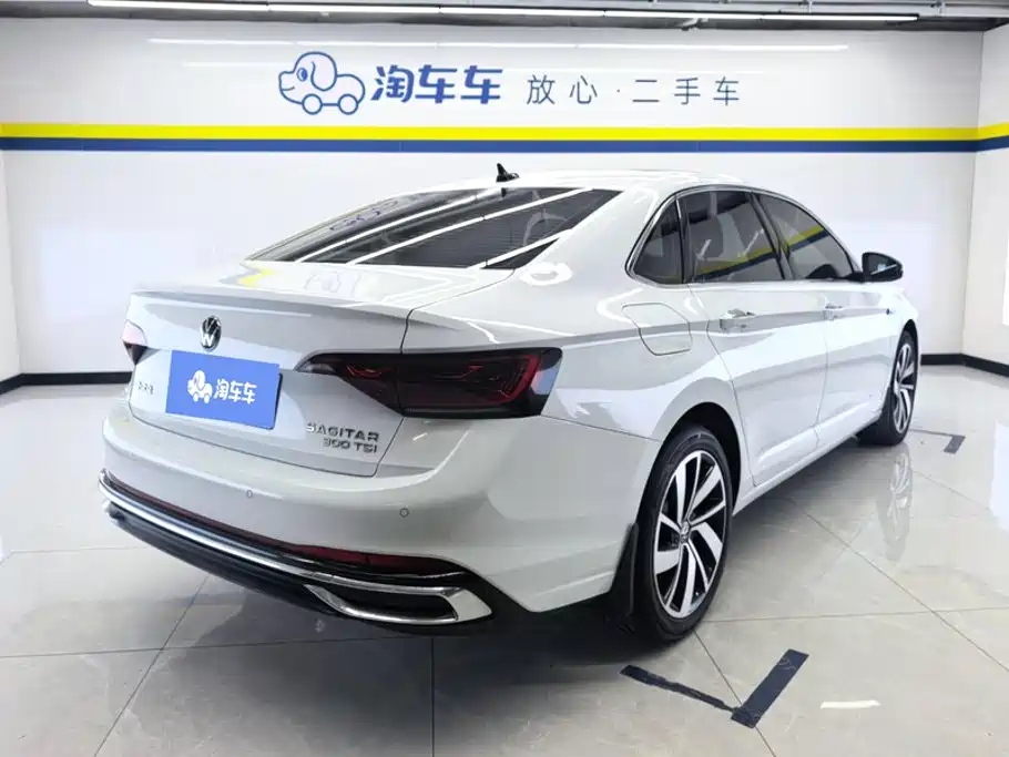 Volkswagen Sagitar — миниатюра 3