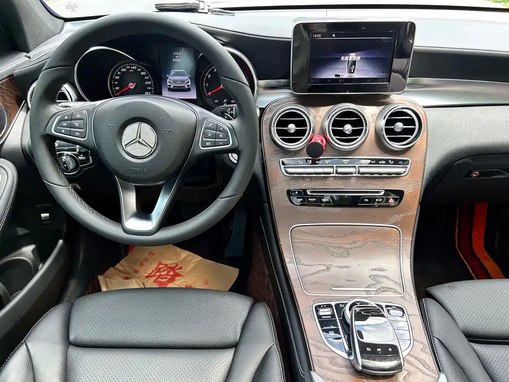 Mercedes-Benz GLC 2017 GLC 300 4MATIC